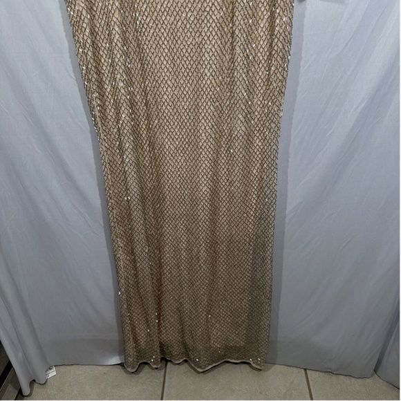 NWT $698 Mac Duggal [ 16 ] Beaded Butterfly‎ Sleeve Column Gown Nude/Silver - Picture 11 of 16